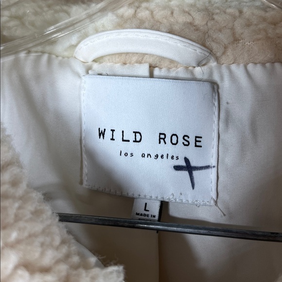 Wild Rose checkered cream/tan faux Sherpa jacket size L - Picture 5 of 10